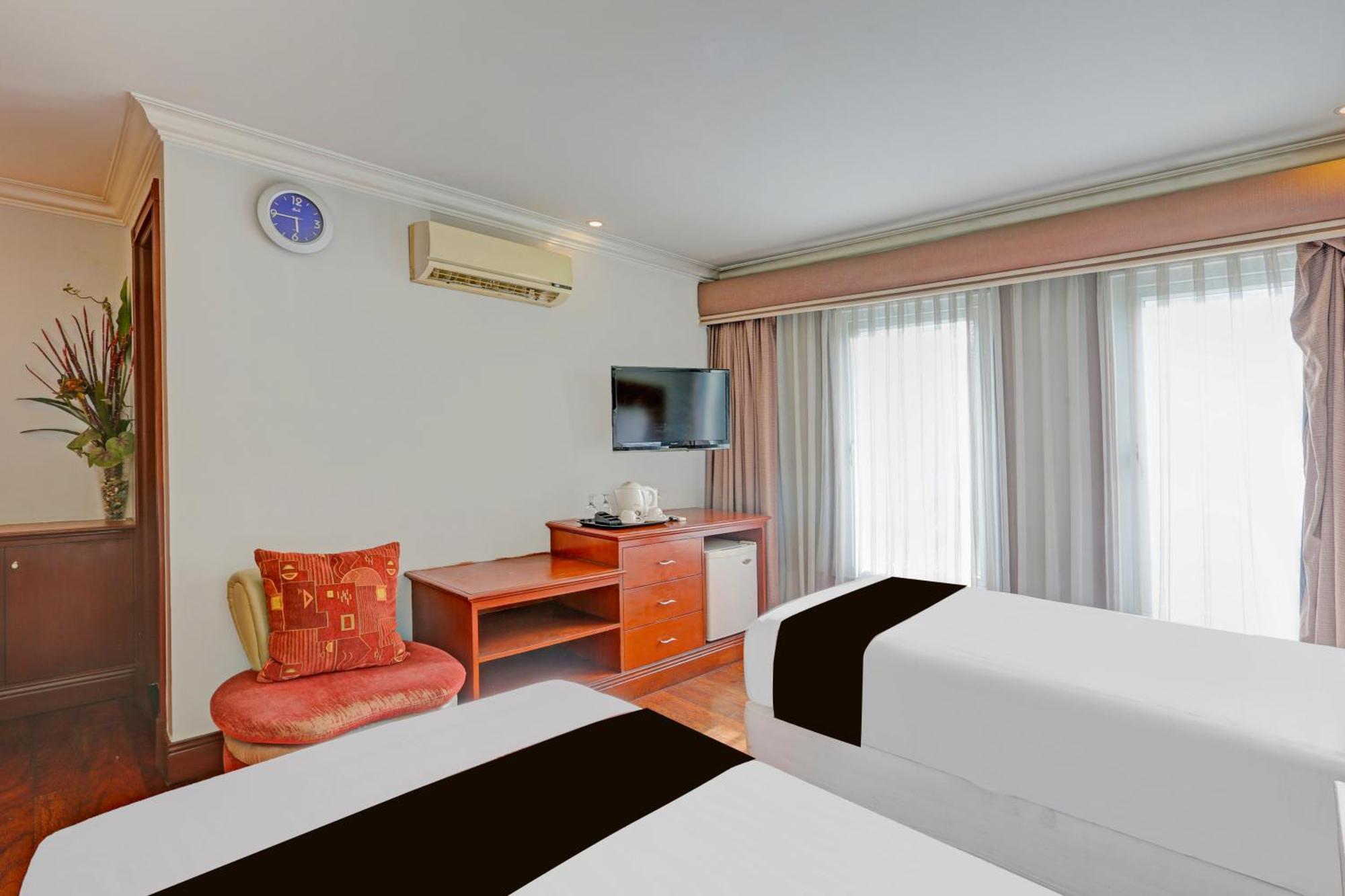 Townhouse Oak Makati Manila Near Pnr Pasay Evangelista Formerly Vip Suites Makati City Exterior foto