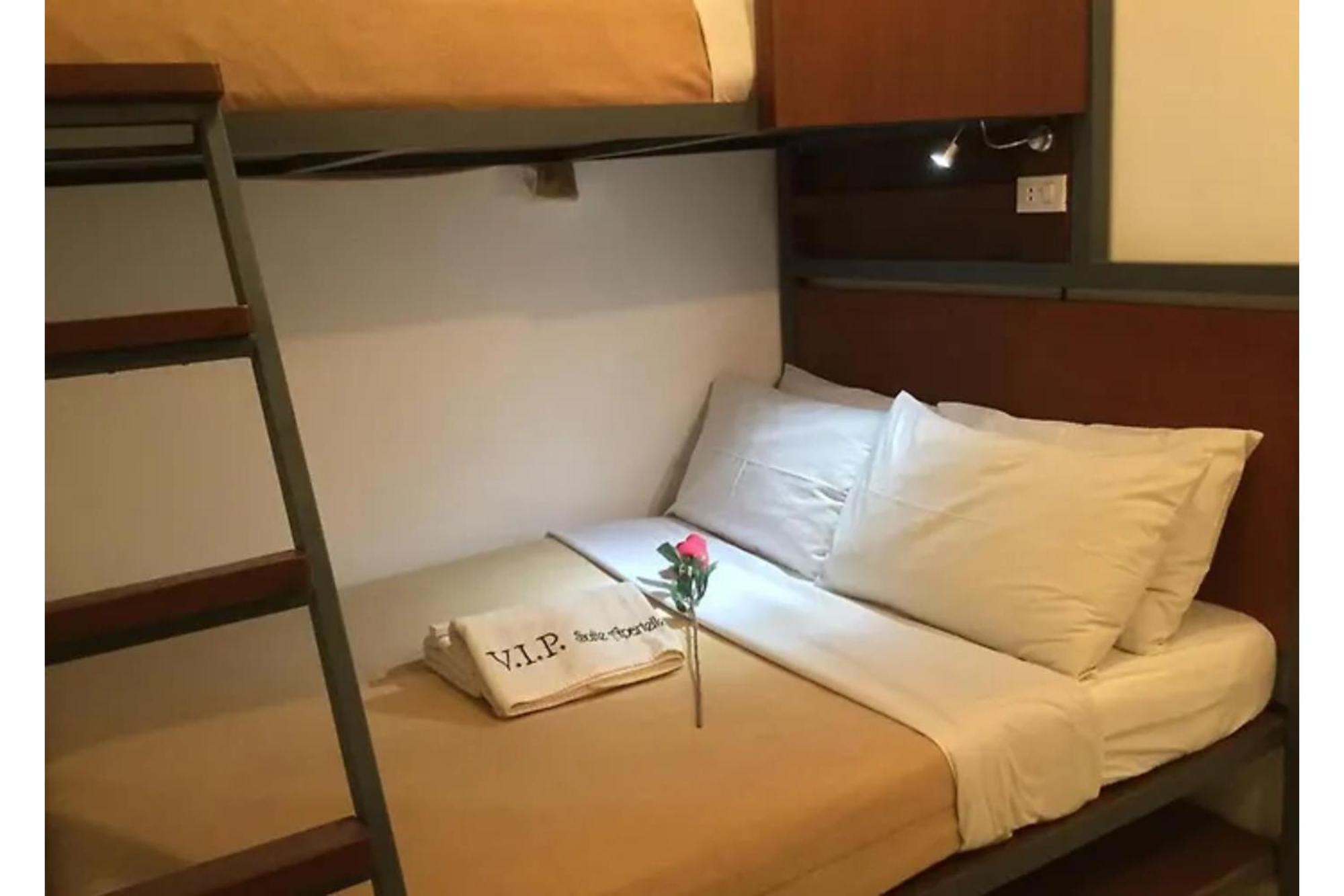 Townhouse Oak Vip Suites, Near Pnr Pasay Evangelista, Makati Manila Makati City Exterior foto