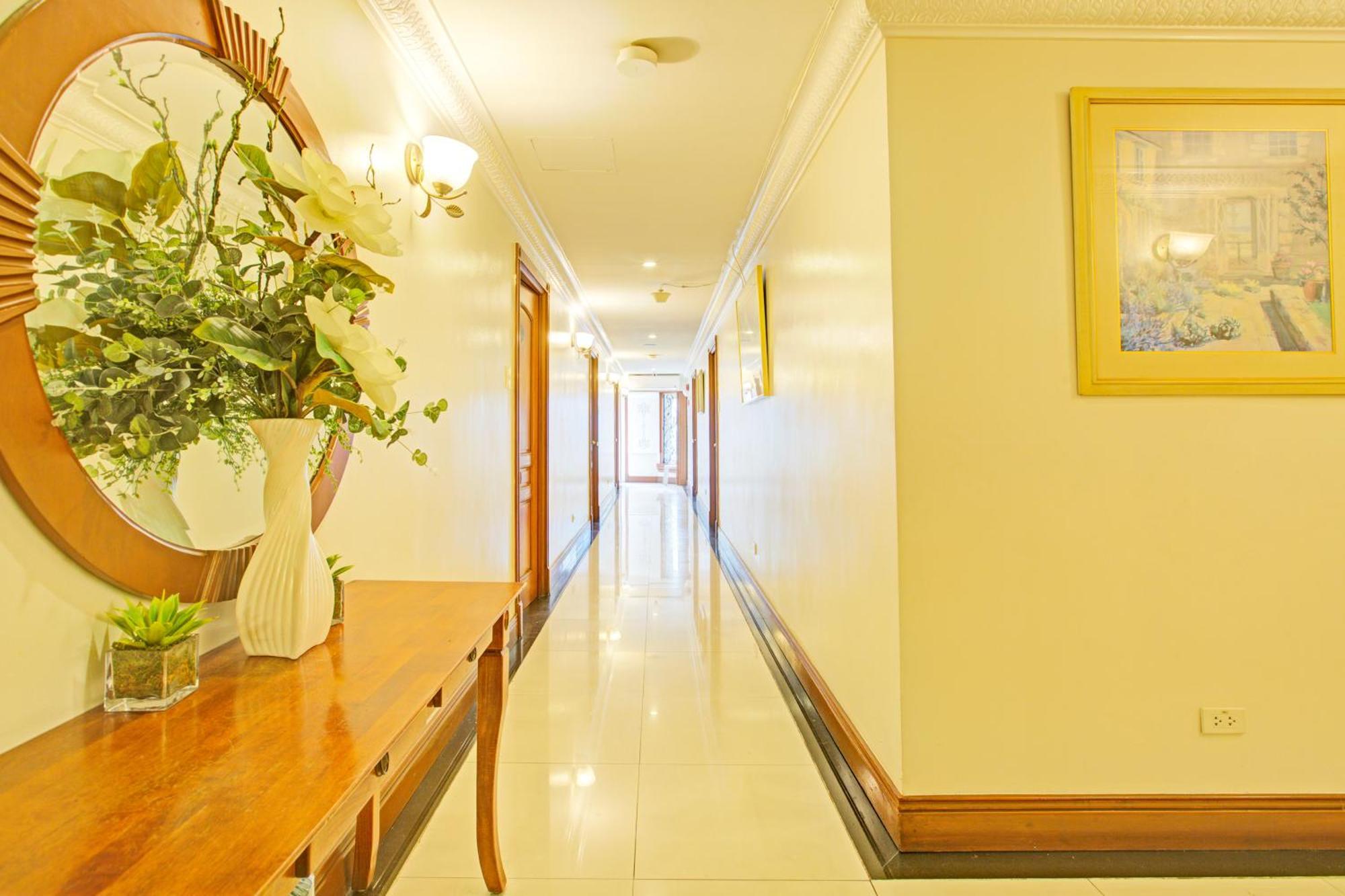 Townhouse Oak Vip Suites, Near Pnr Pasay Evangelista, Makati Manila Makati City Exterior foto