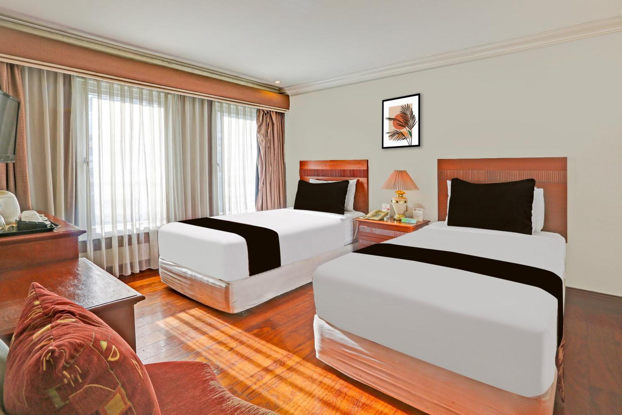 Townhouse Oak Makati Manila Near Pnr Pasay Evangelista Formerly Vip Suites Makati City Exterior foto
