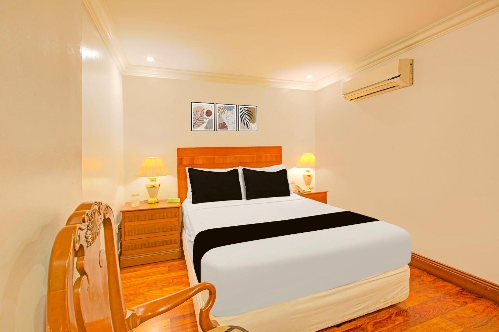 Townhouse Oak Makati Manila Near Pnr Pasay Evangelista Formerly Vip Suites Makati City Exterior foto
