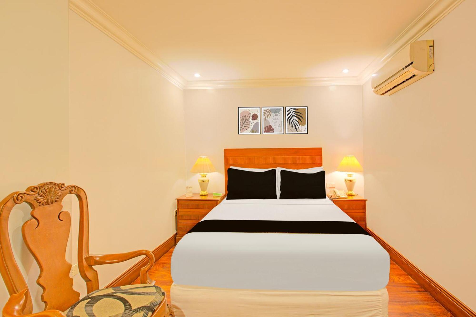 Townhouse Oak Makati Manila Near Pnr Pasay Evangelista Formerly Vip Suites Makati City Exterior foto