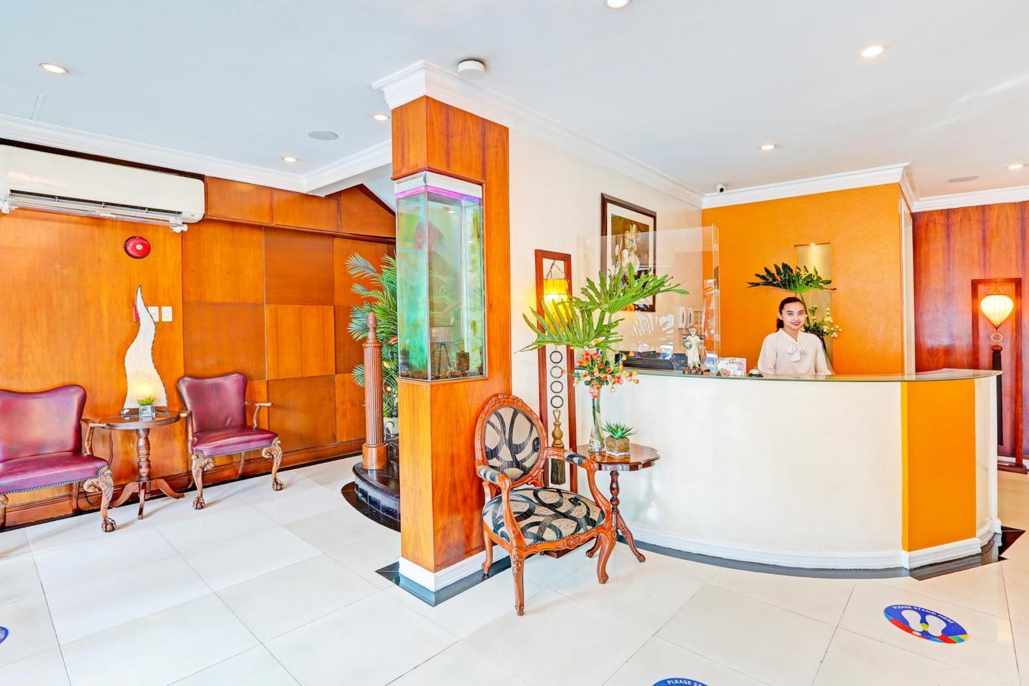 Townhouse Oak Makati Manila Near Pnr Pasay Evangelista Formerly Vip Suites Makati City Exterior foto